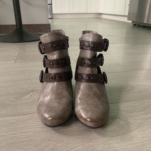 Women's Sonoma wedge booties